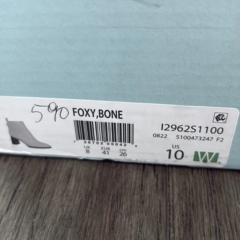 NIB [Life Stride] Foxy Low Block Heel Almond Toe Booties Women’s Sz 10 Wide - Picture 15 of 15